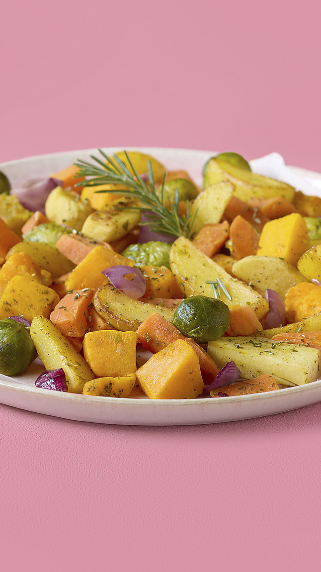 Buntes_Ofengemuese_mit_Kartoff_detail_45039 Buntes_Ofengemuese_mit_Kartoff_detail_45039