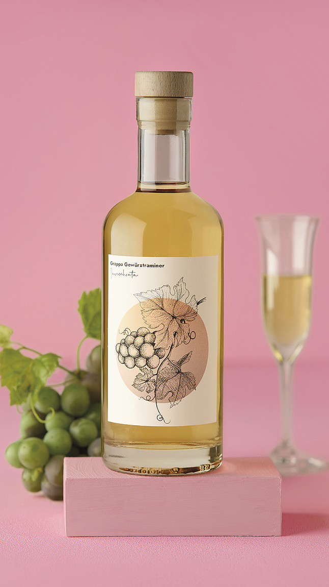 Grappa_Gewuerztraminer_invecch_web_70124 Grappa_Gewuerztraminer_invecch_web_70124
