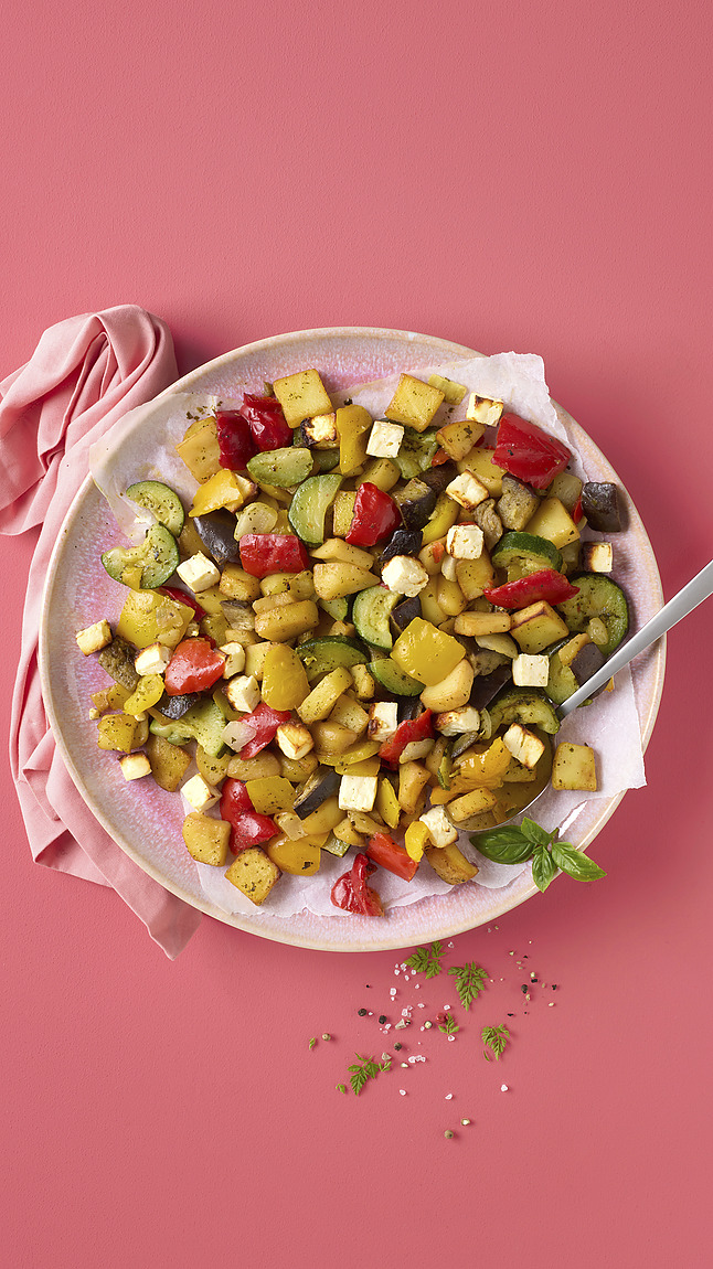 Mediterranes_Ofengemuese_mit_H_web_35005 Mediterranes_Ofengemuese_mit_H_web_35005