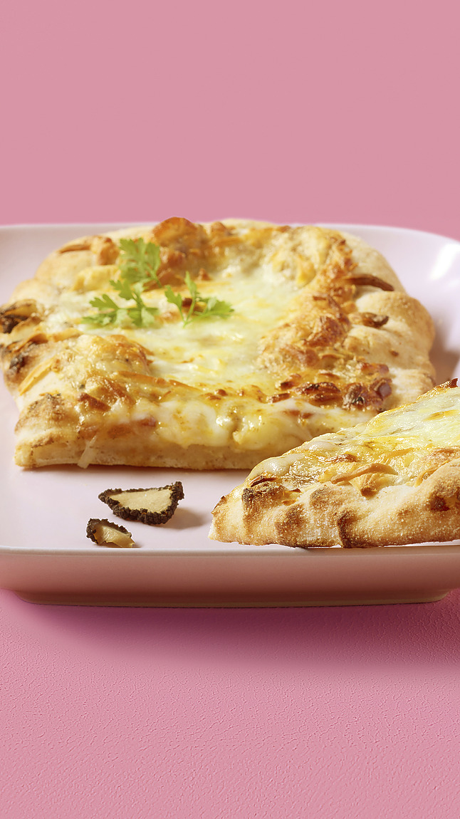 Johanns_Pizza_Mozzarella_aufge_detail_35128 Johanns_Pizza_Mozzarella_aufge_detail_35128