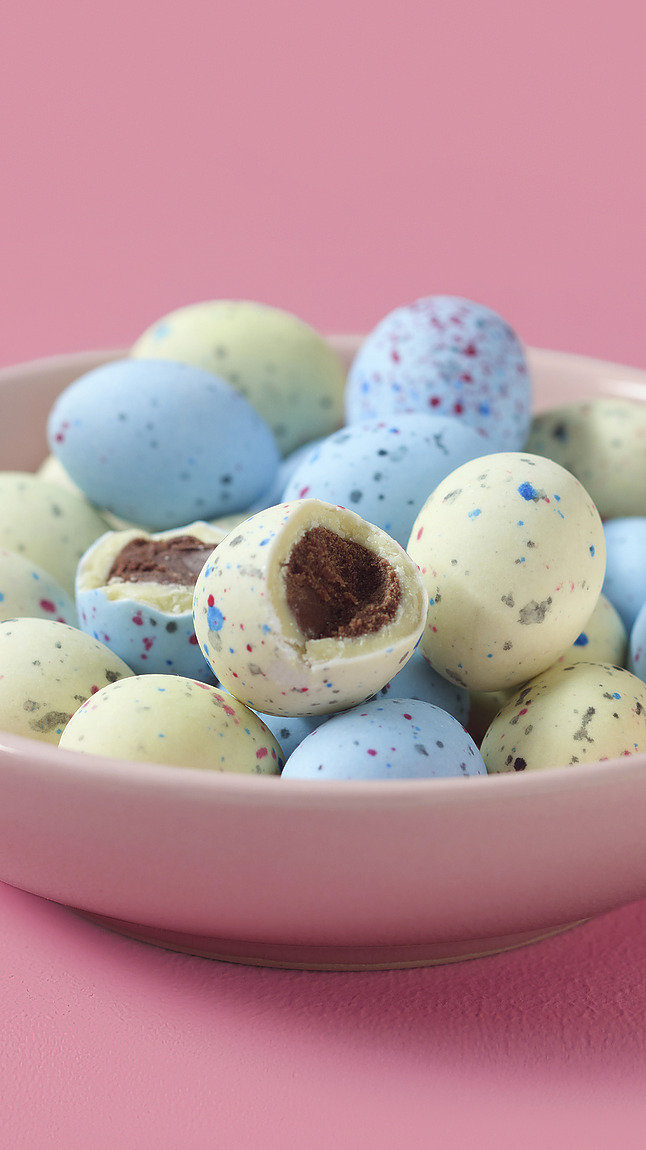 Vogel-Eier_mit_Schokotrueffelf_detail_70136 Vogel-Eier_mit_Schokotrueffelf_detail_70136