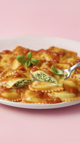 Ravioli_Tomate-Basilikum_detail_35035 Ravioli_Tomate-Basilikum_detail_35035
