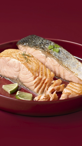 BIO_Lachsfilet_mit_Haut_detail_60088 BIO_Lachsfilet_mit_Haut_detail_60088