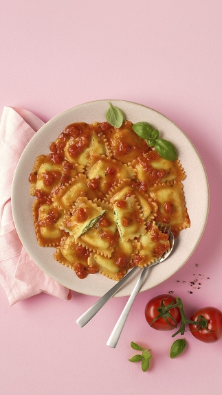 Ravioli_Tomate-Basilikum_web_35035 Ravioli_Tomate-Basilikum_web_35035
