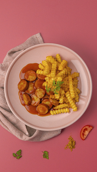 Currywurst_mit_Pommes_web_35305 Currywurst_mit_Pommes_web_35305