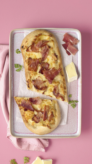 Johanns_Pizza_mit_Brie___Speck_web_35218 Johanns_Pizza_mit_Brie___Speck_web_35218