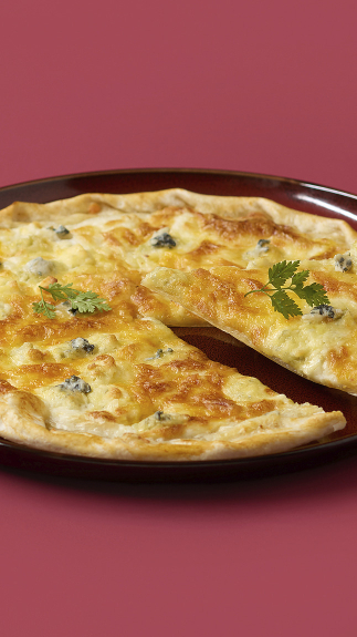 Flammkuchen_4-Kaese_detail_35045 Flammkuchen_4-Kaese_detail_35045