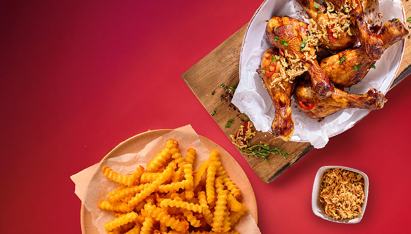 Drumsticks,<br>Pommes & <br>Röstzwiebeln 