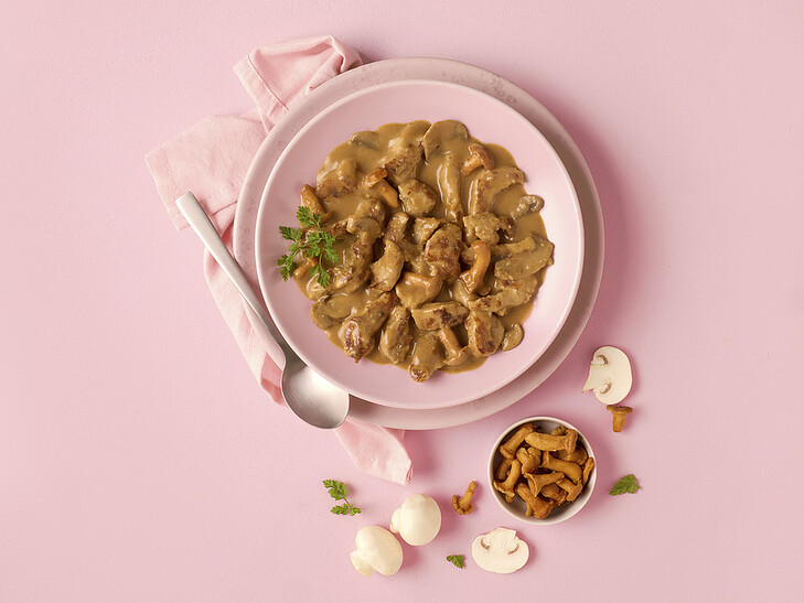 Geschnetzeltes vom Schwein mit Champignons und Pfifferlingen