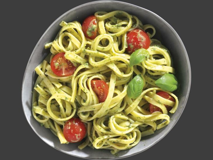 Tagliatelle-Nester alla Pesto