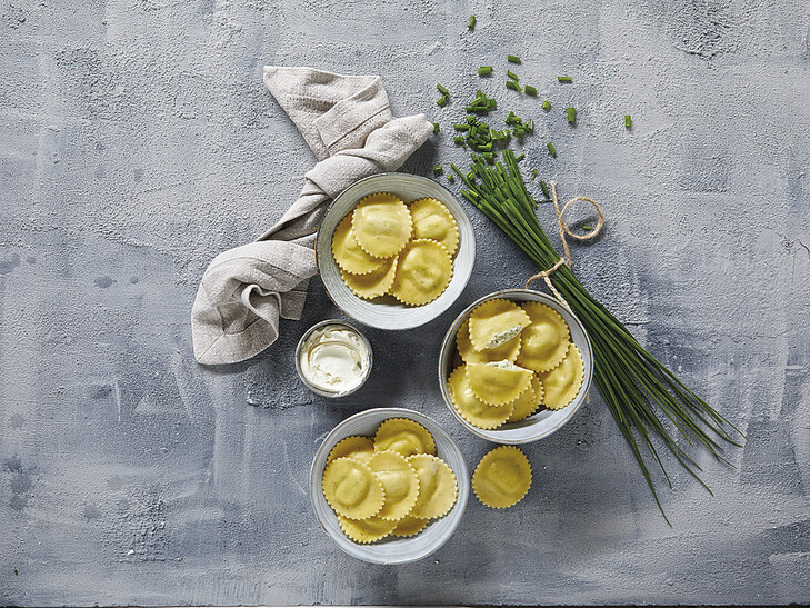 Tortelli mit Frischkäse-Schnittlauch-Füllung