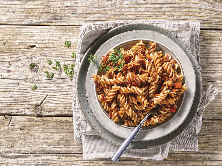 Fusilli mit veganer kein-Hack-Bolognese