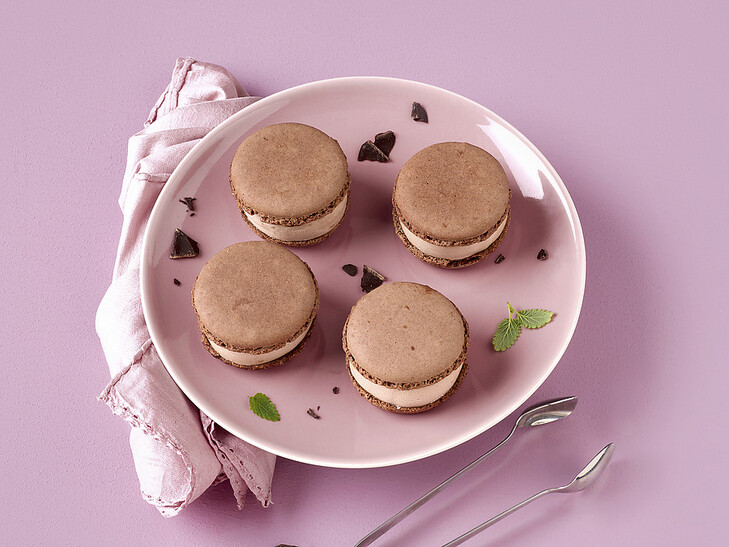 Schokoladen Eis-Macaron