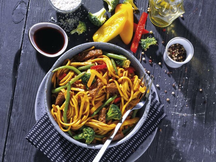 Asia Rindfleischpfanne Chow Mein