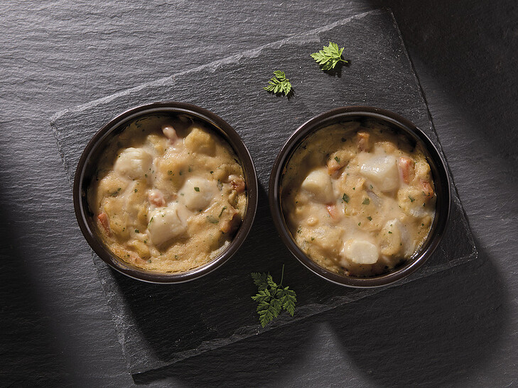 Kammmuscheln in Hummersauce