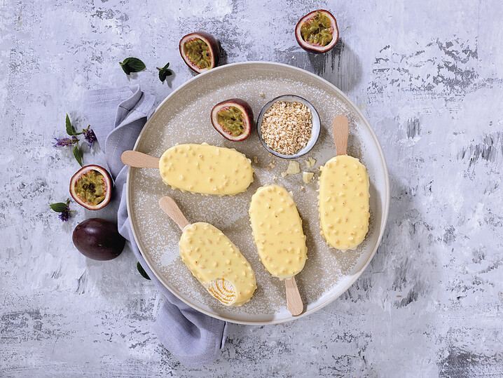 Big Choc White Passion Fruit