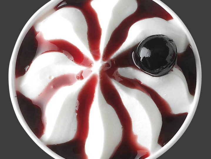 Amarena-Eisbecher