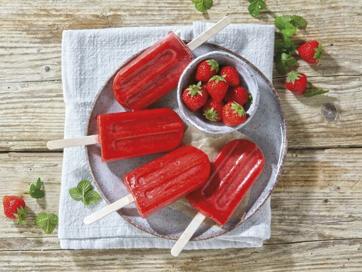 BIO Erdbeer Sorbet Stiel