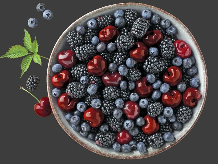Dunkle Beerenmischung
