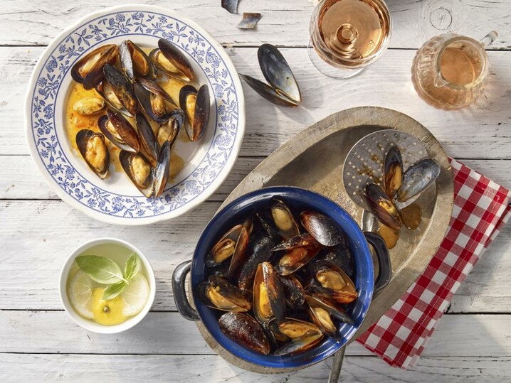 Muscheln in Tomaten-Knoblauch-Sauce